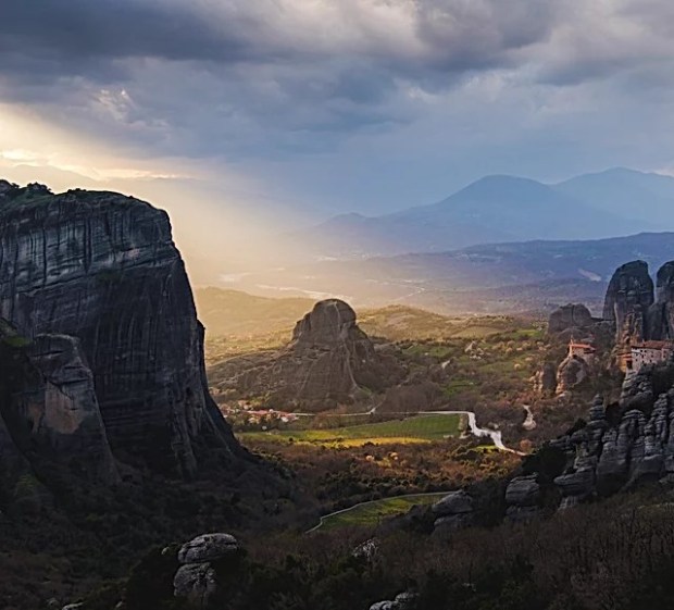 We continue our four hour drive until . 2 Days Delphi Meteora Agt Luxury Chauffeur And Travel Services Athina