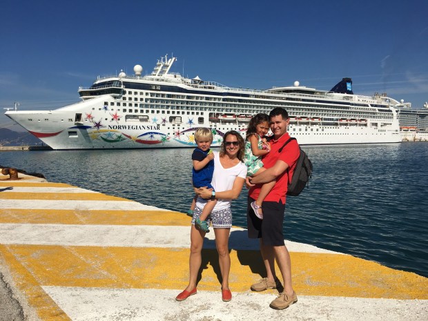 Hawaii may be a state, but it’s one of the most isolated from the rest of the country. Boat Yacht Rental Cruise Greek Islands Venice